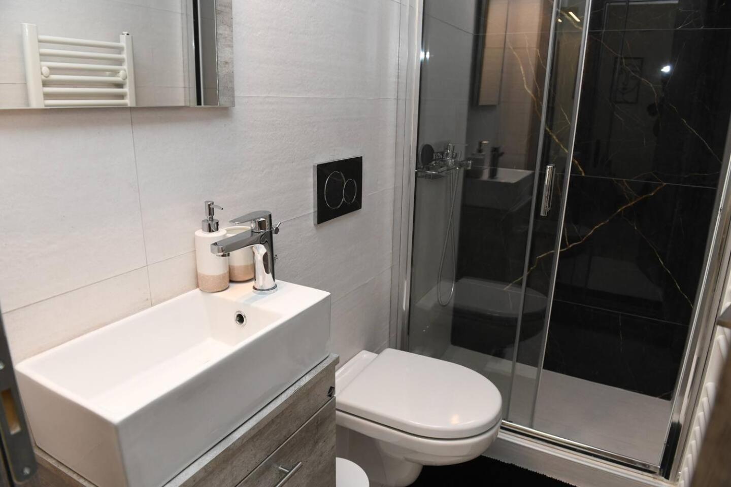 Konstantina Apartment 雅典 外观 照片